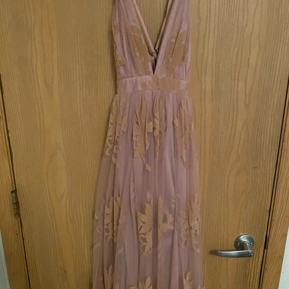 Sleeveless dress